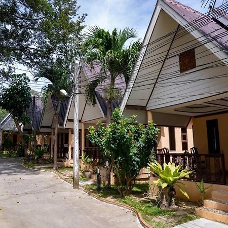 Tom Pizza Resort Ko Samet Extérieur photo